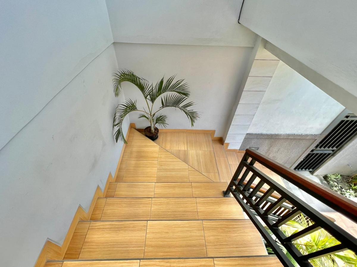 Cg Guesthouse Canggu エクステリア 写真