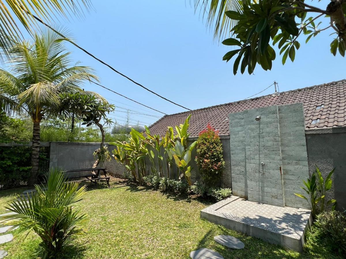 Cg Guesthouse Canggu エクステリア 写真